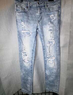American Eagle Airflex+ Light Wash Distressed Slim Fit Jeans 32x34